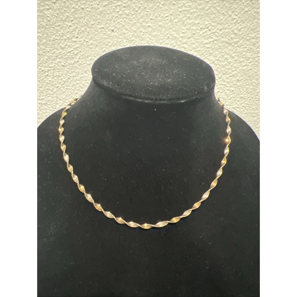 Italy ka 1772, 925 silver twisted herringbone 18" necklace